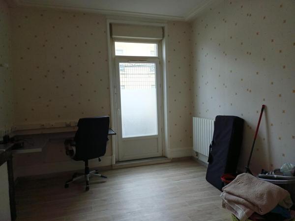 Local commercial – Murs et fonds avec logement