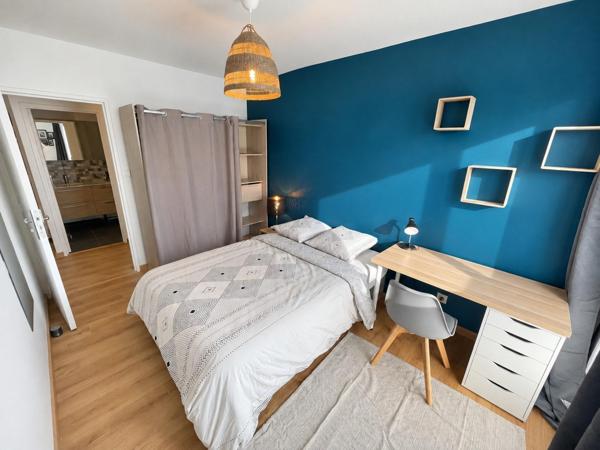 T4 rénové de 79 m² - colocation en place