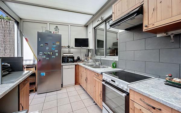 Appartement à vendre    2 pièces • 40,20 m2 Suresnes