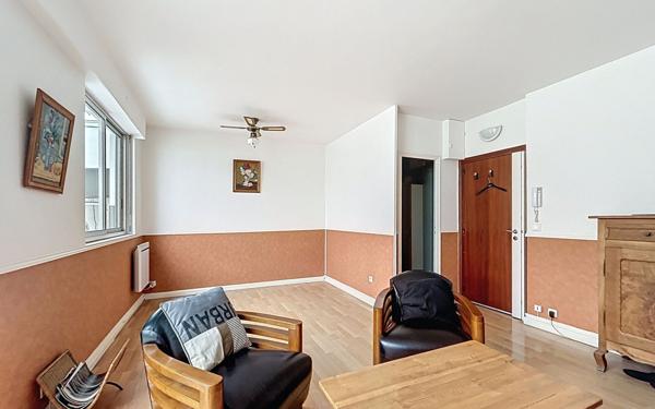 Appartement à vendre    2 pièces • 40,20 m2 Suresnes