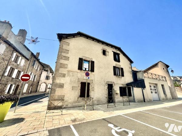 IMMEUBLE  A SAINT CHELY D'APCHER