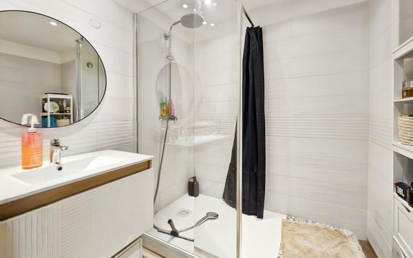 Appartement à vendre    2 pièces • 32,53 m2 Uzès