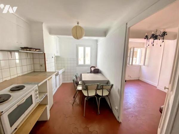 AVIGNON intra-muros, appartement T1 