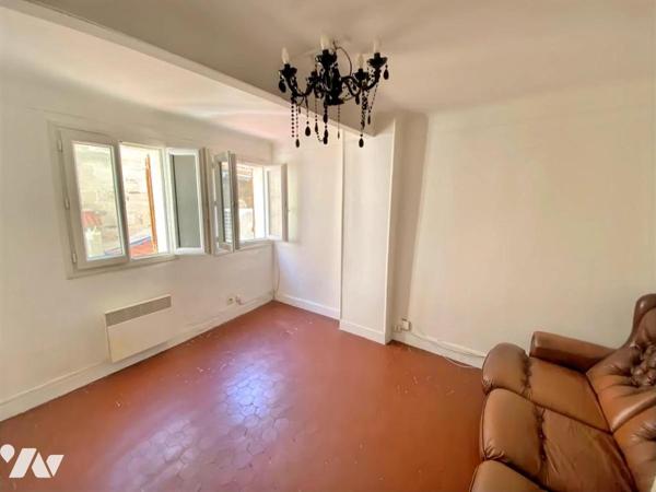 AVIGNON intra-muros, appartement T1 