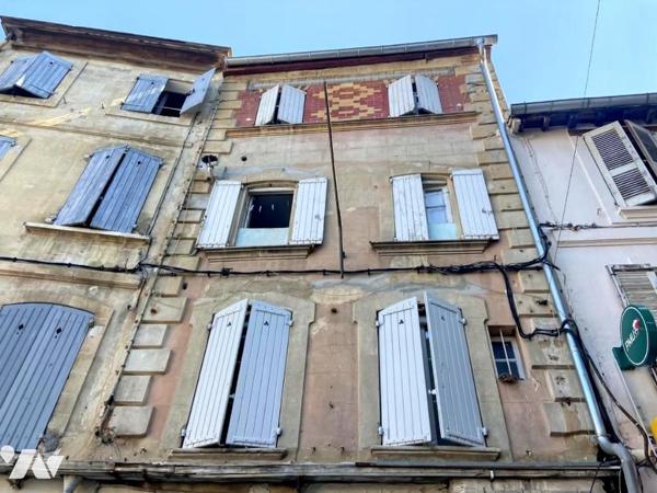 AVIGNON intra-muros, appartement T1 