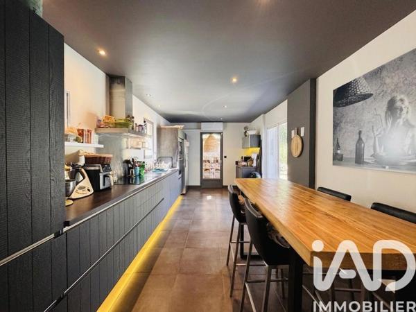 Maison à vendre 5 pièces 158,43 m² Sauveterre