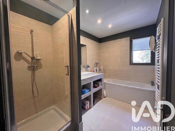 Maison à vendre 5 pièces 158,43 m² Sauveterre