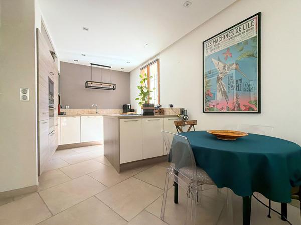 A VENDRE EN EXCLUSIVITE 84120 PERTUIS MAISON DE VILLE TYPE 3 PIECES DE 45M² AVEC COUR INTERIEUR