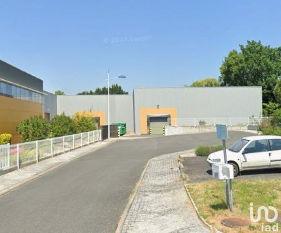 Atelier à vendre 2 026 m² Descartes