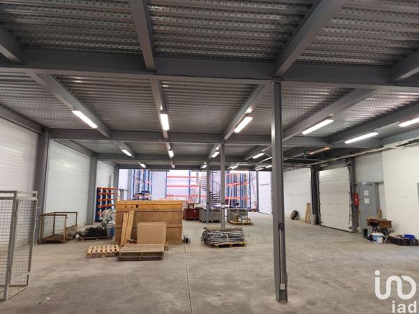 Atelier à vendre 2 026 m² Descartes