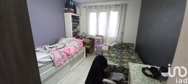 Appartement 3 pièces de 56 m² à Choisy-le-Roi (94600)