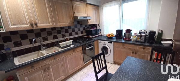 Appartement 3 pièces de 56 m² à Choisy-le-Roi (94600)