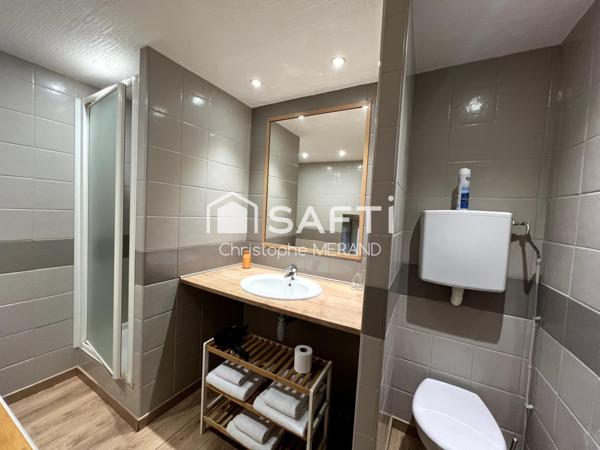 Fermette 7 chambres proche  de DANGE SAINT ROMAIN