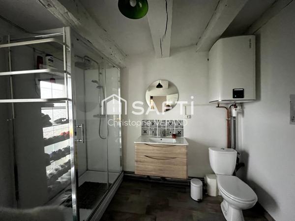 Fermette 7 chambres proche  de DANGE SAINT ROMAIN