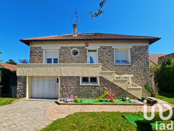 Maison à vendre 5 pièces 105 m² Brie-Comte-Robert