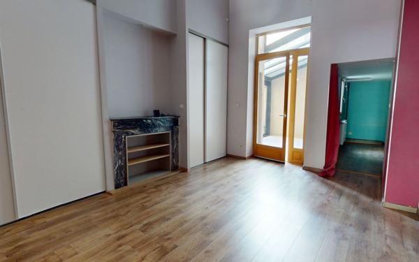 Appartement à vendre    3 pièces • 75,64 m2 Lyon 5