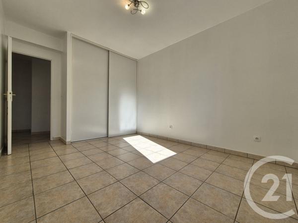 Appartement T3 à vendre  3 pièces - 81,97 m2 SALON DE PROVENCE - 13