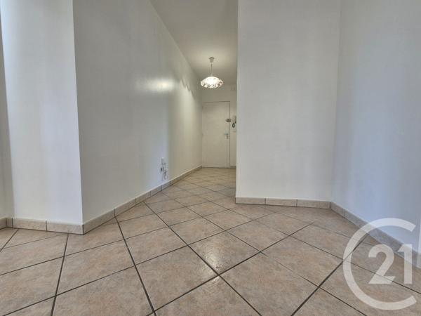 Appartement T3 à vendre  3 pièces - 81,97 m2 SALON DE PROVENCE - 13