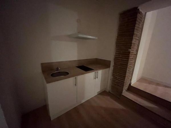Location Appartement 1 pièces 24 m2 à Perpignan