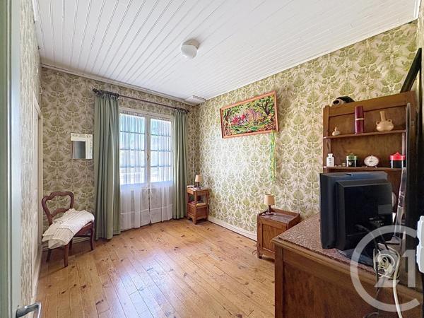 Maison à vendre  8 pièces - 234,70 m 2   MONTPON MENESTEROL  - 24