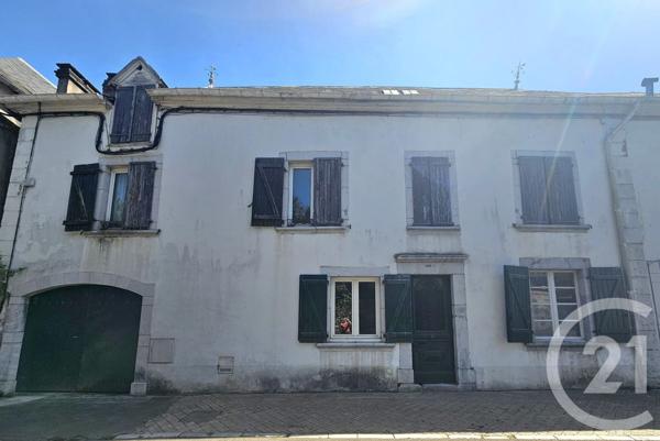 Maison à vendre  8 pièces - 248,32 m 2   MAULEON LICHARRE  - 64