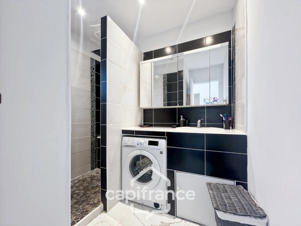 Appartement à vendre 2 pièces LE LAVANDOU (83)