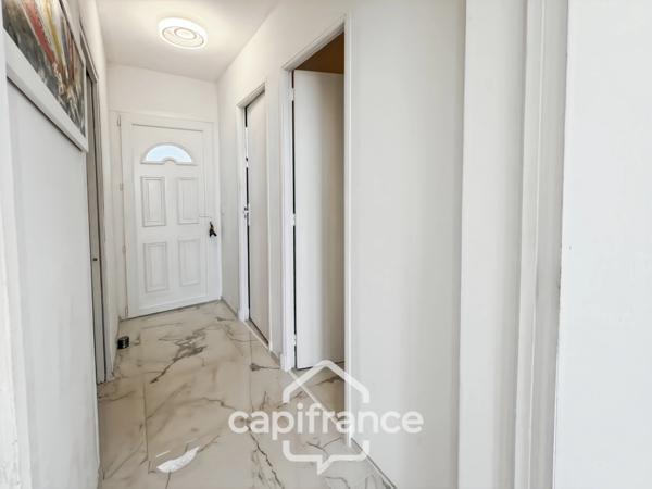 Appartement à vendre 2 pièces LE LAVANDOU (83)