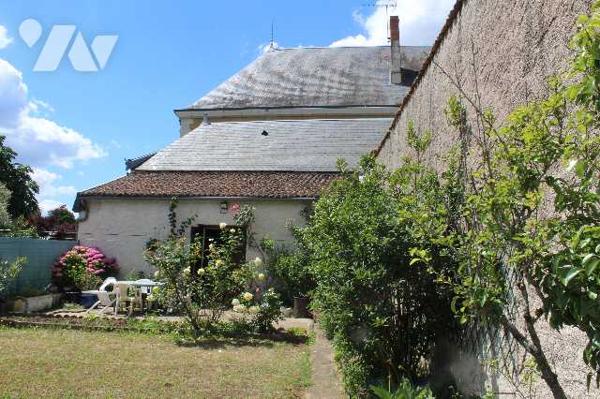 Maison de  ville, ancien hôtel.