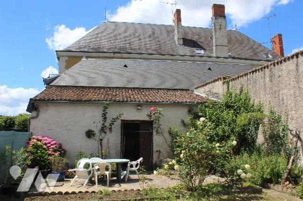 Maison de  ville, ancien hôtel.