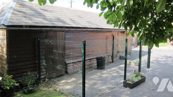 Maison individuelle de 136 m2, 2 ch, greniers aménageable de 68 m2.