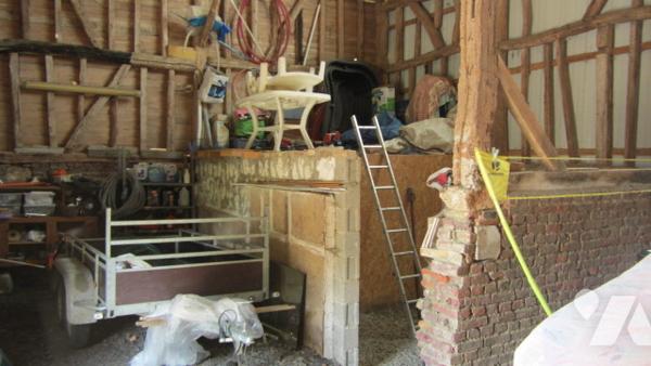 Maison individuelle de 136 m2, 2 ch, greniers aménageable de 68 m2.