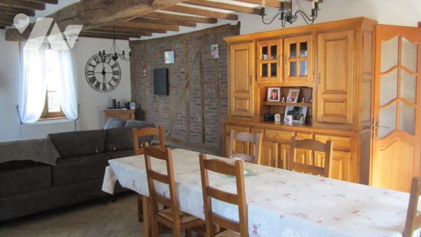 Maison individuelle de 136 m2, 2 ch, greniers aménageable de 68 m2.