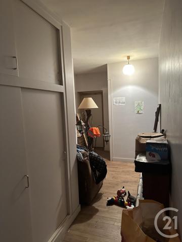 Maison à vendre  11 pièces - 200 m 2   LEZAY  - 79