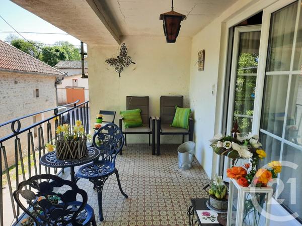Maison à vendre  11 pièces - 200 m 2   LEZAY  - 79