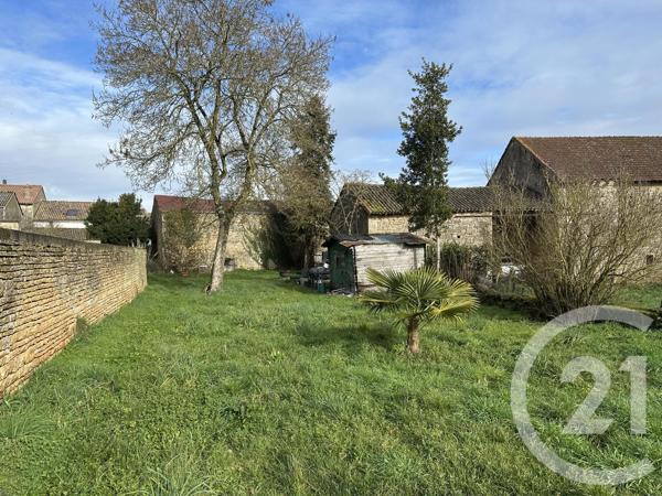Maison à vendre  11 pièces - 200 m 2   LEZAY  - 79