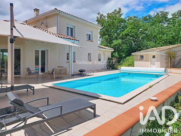 Maison à vendre 4 pièces 128 m² Saint-Hilaire-de-Lusignan