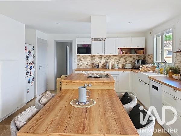 Maison à vendre 4 pièces 128 m² Saint-Hilaire-de-Lusignan