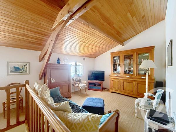 Maison à vendre  6 pièces - 140,20 m 2   GRADIGNAN  - 33