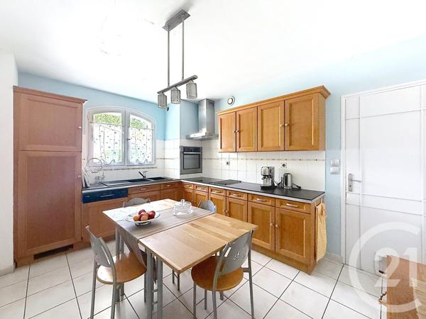 Maison à vendre  6 pièces - 140,20 m 2   GRADIGNAN  - 33