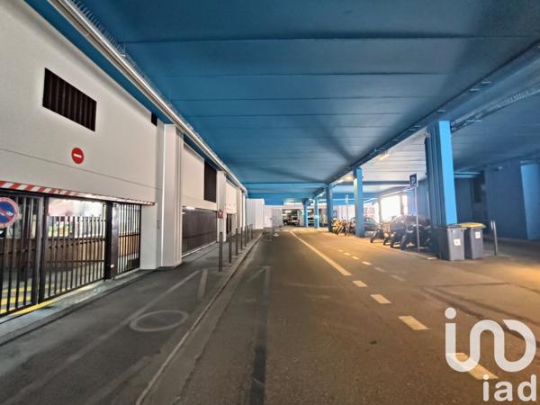 Parking à vendre 12 m² Suresnes