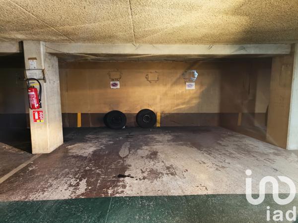 Parking à vendre 12 m² Suresnes