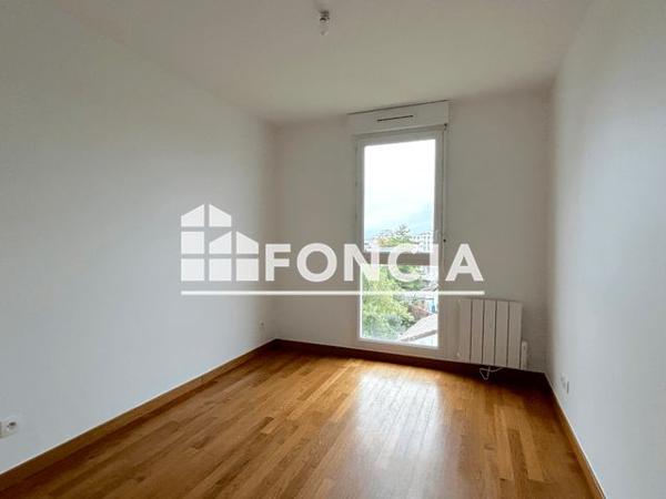 Location Appartement 3 pièces 68.3 m² - 4 RUE MARTIN BASSE Caluire Et Cuire 69300