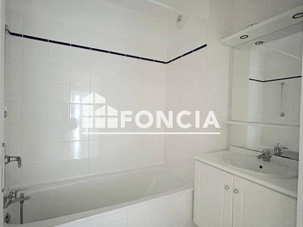 Location Appartement 3 pièces 68.3 m² - 4 RUE MARTIN BASSE Caluire Et Cuire 69300