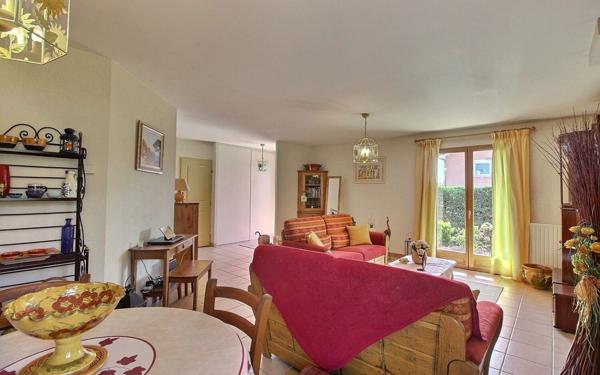 Maison à vendre    3 pièces • 89,33 m2 Vaulx-en-Velin