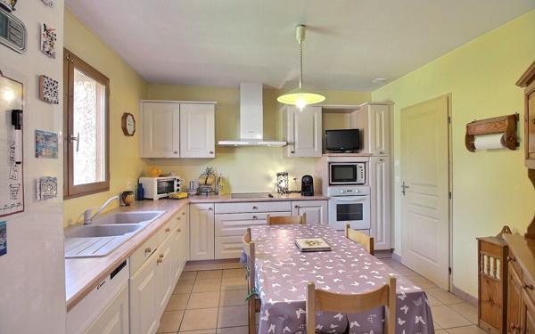 Maison à vendre    3 pièces • 89,33 m2 Vaulx-en-Velin