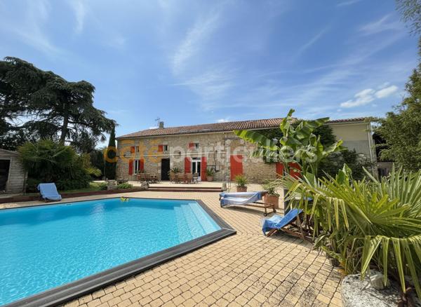 Vente
                Maison240 m² - 9 Pièces -
                    SAINT CIRICE (82340)