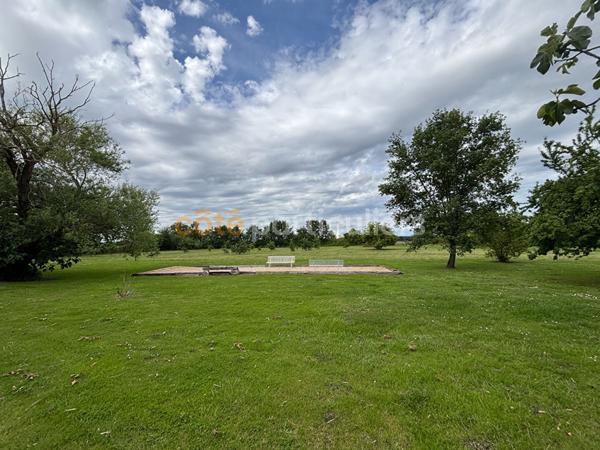 Vente
                Maison240 m² - 9 Pièces -
                    SAINT CIRICE (82340)