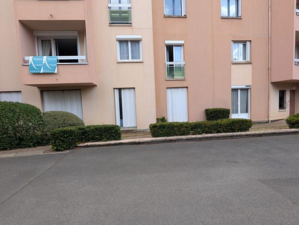 Appartement T6 de 131 m² avec balcon et double box Hyper-centre de Chartres