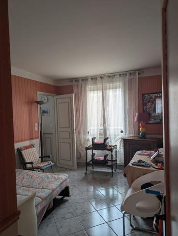 Appartement T6 de 131 m² avec balcon et double box Hyper-centre de Chartres