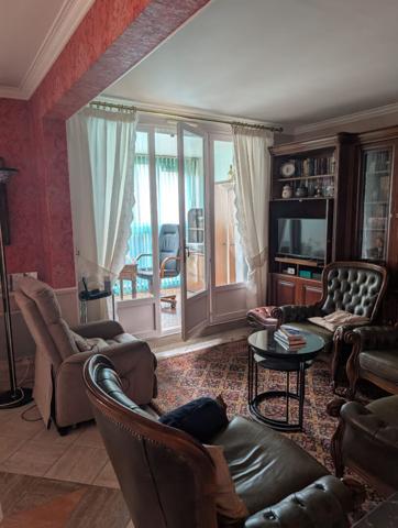 Appartement T6 de 131 m² avec balcon et double box Hyper-centre de Chartres